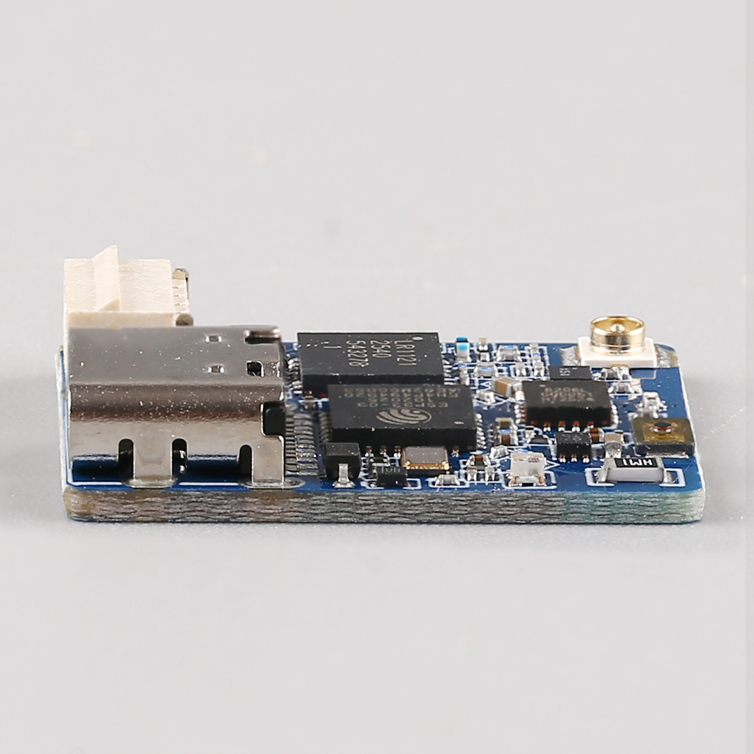 BAYCKRC UR100 ExpressLRS Dual  - đánh giá và giá Drone Racing Receiver